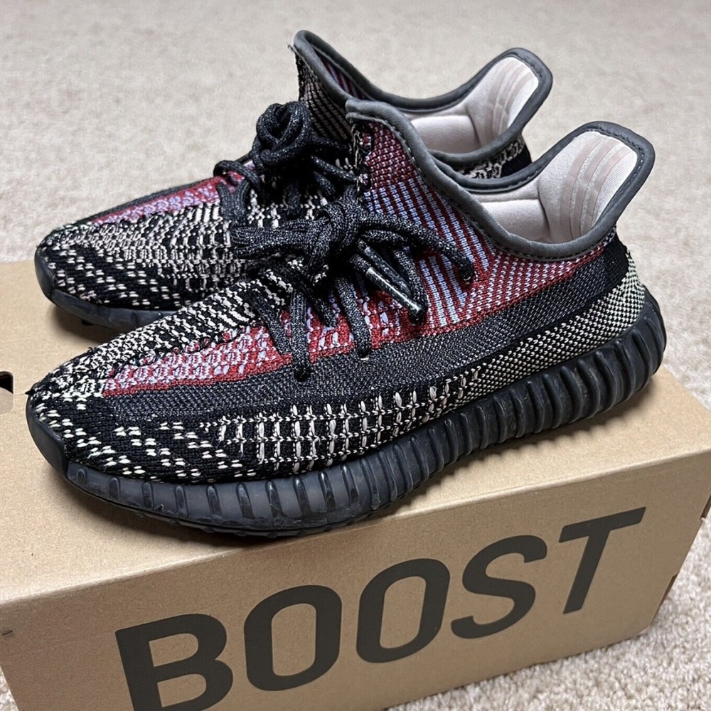 Yeezy Boost 350 V2 Yecheil
